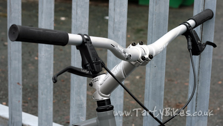large_hydroxx220bike4.jpg