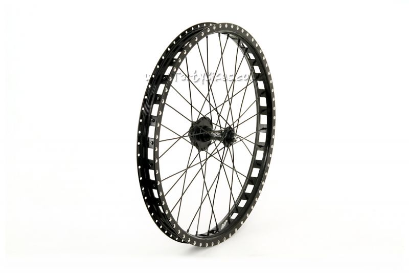 Onza Blade Front Wheel, Sealed Hub